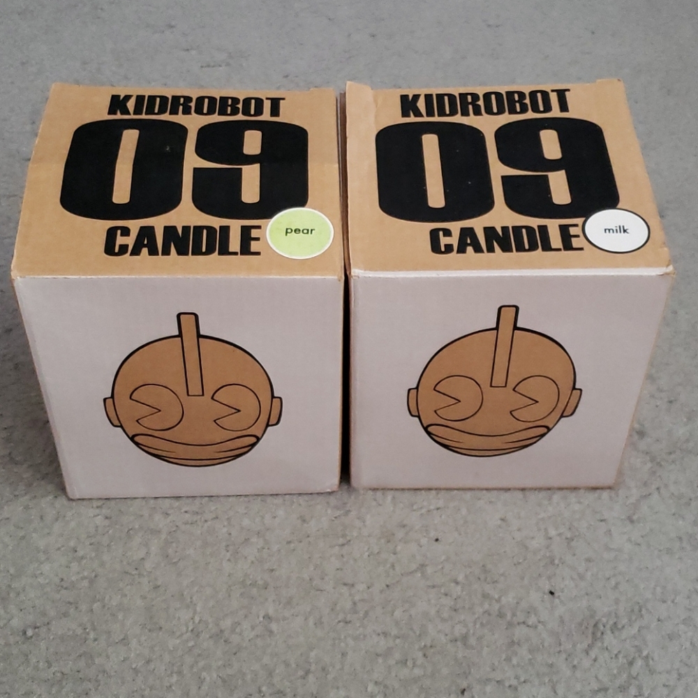 Kidrobot 2x 09 Rare Candles Milk & Pear